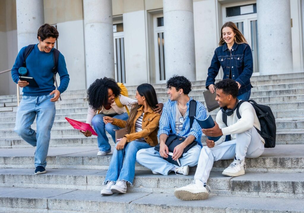 Bourses pour des stages scientifiques de haut niveau destinés aux jeunes chercheurs